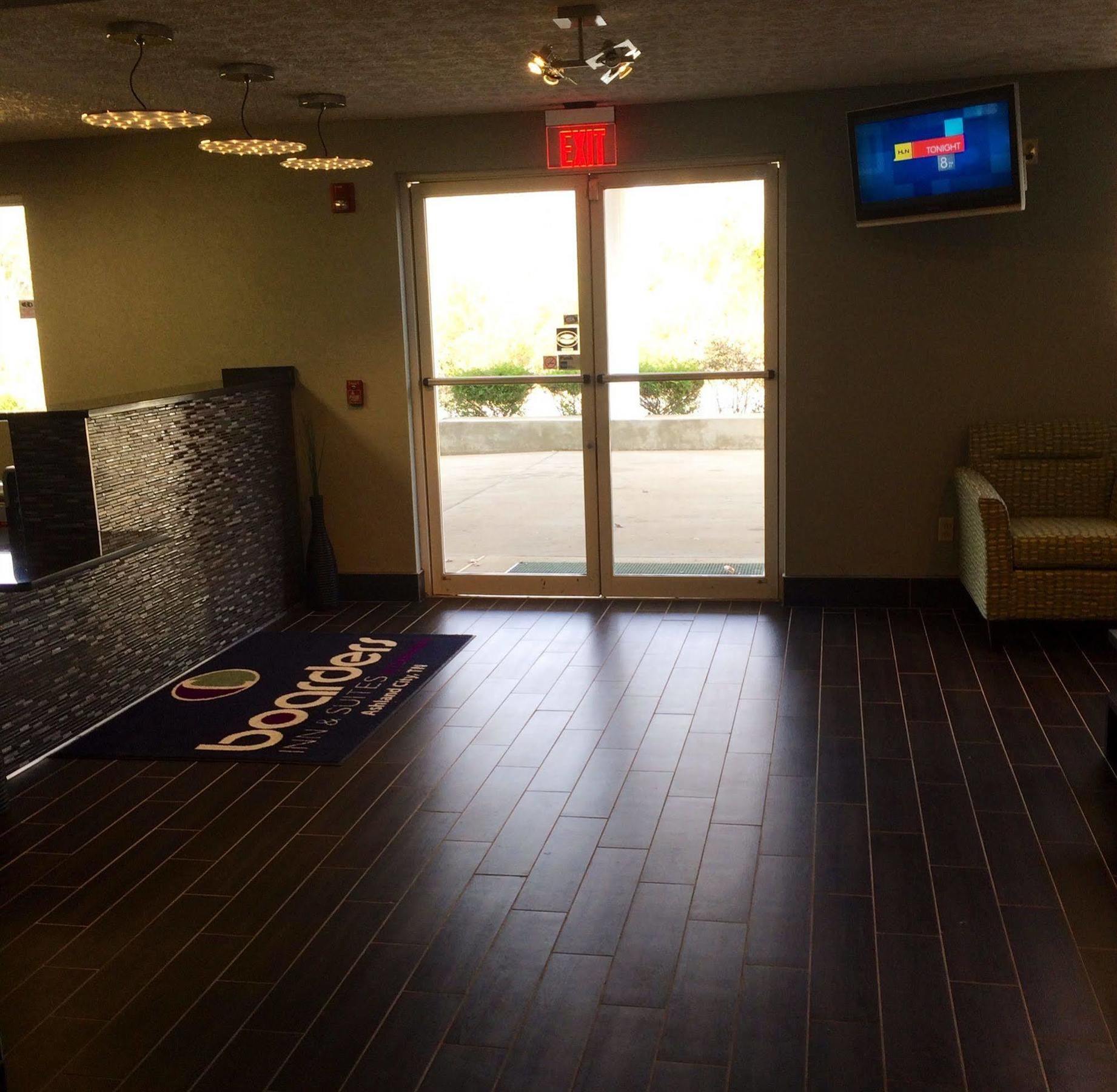 Boarders Inn & Suites By Cobblestone Hotels - Ashland City Bagian luar foto