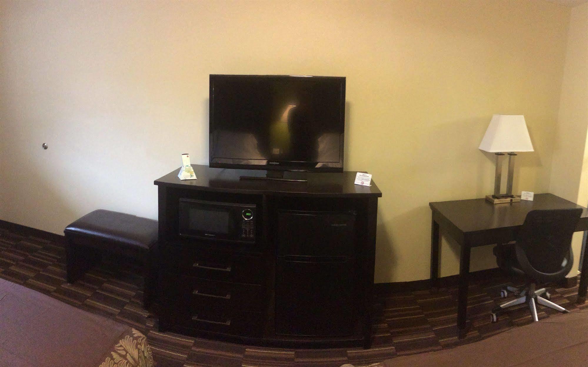 Boarders Inn & Suites By Cobblestone Hotels - Ashland City Bagian luar foto